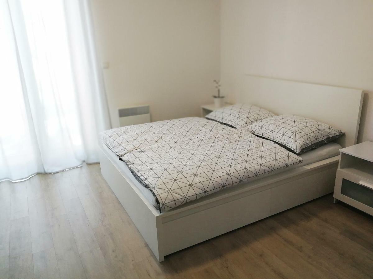 Apartman Sun โดลนี โมราวา ภายนอก รูปภาพ