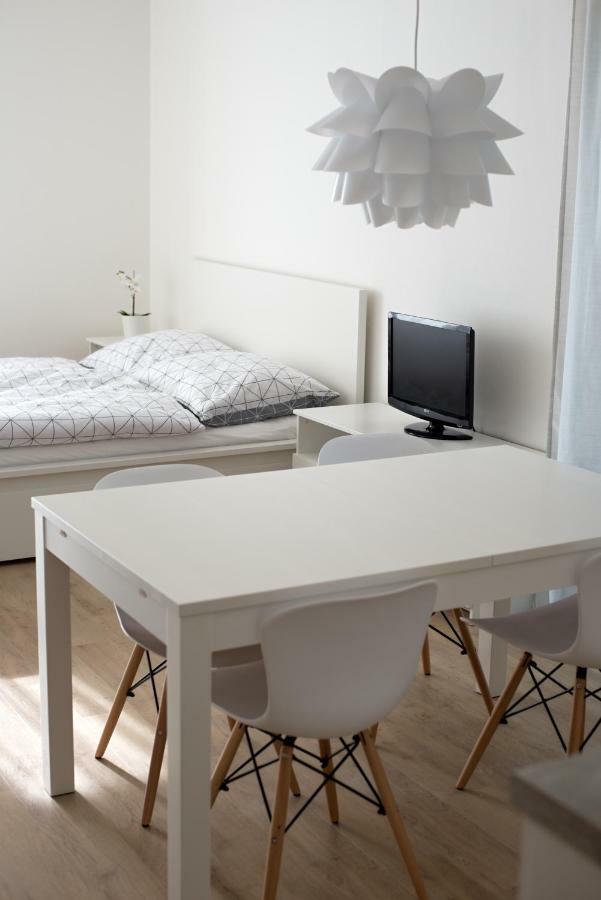 Apartman Sun โดลนี โมราวา ภายนอก รูปภาพ